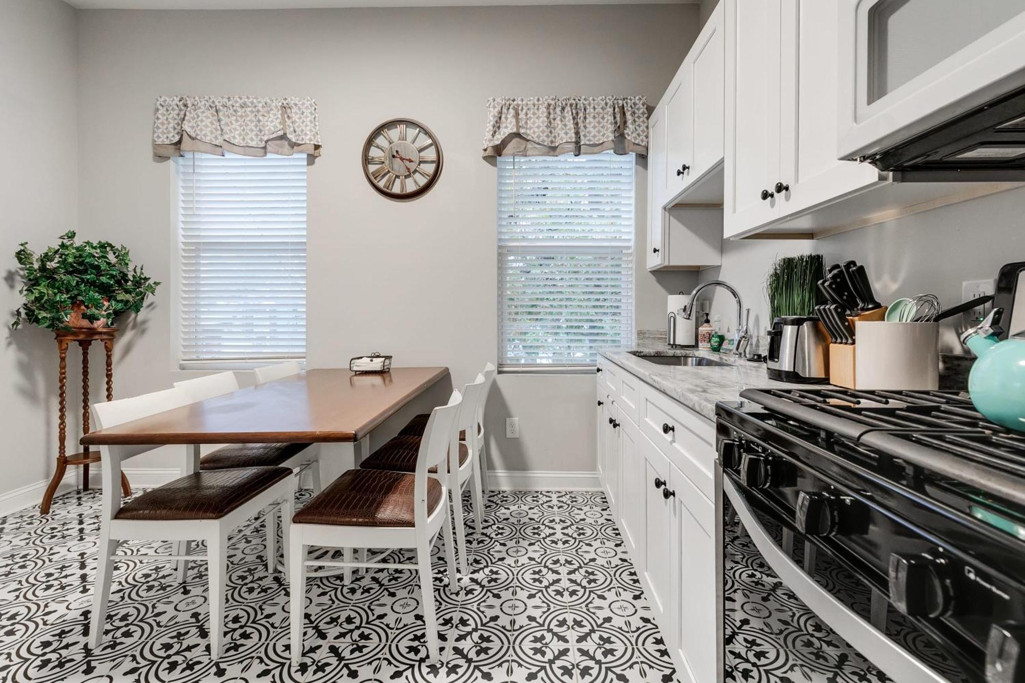 ריצ'מונד E2 Centrally Located In Carytown Fully Fenced מראה חיצוני תמונה